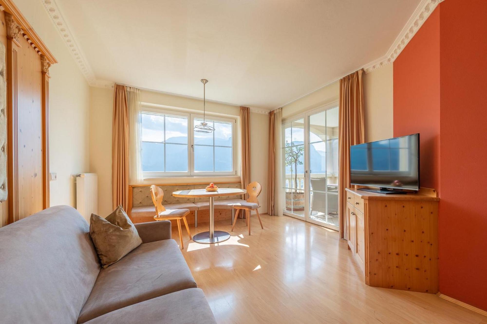 Panorama Aparthotel Termeno Ngoại thất bức ảnh
